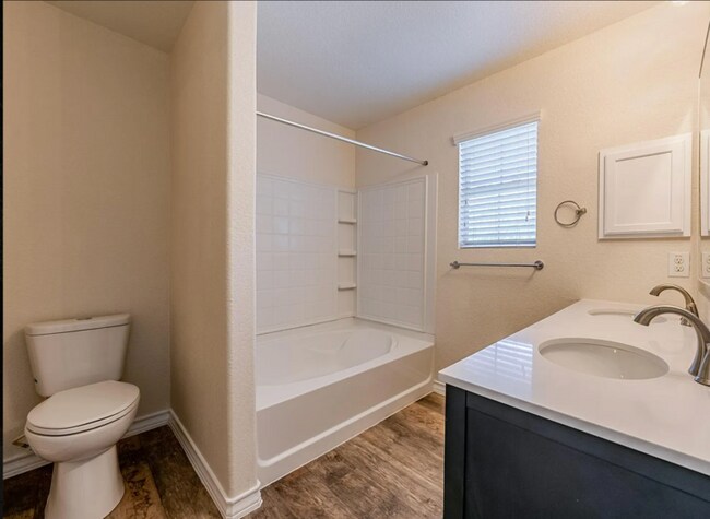Building Photo - 8314 Deer Creek Run