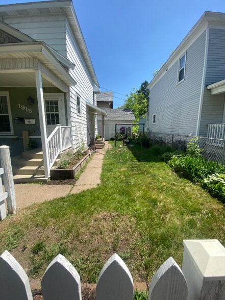 Building Photo - 1915 N 3rd Street