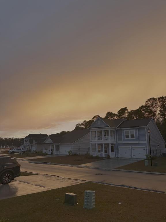 Building Photo - 748 Isle Verde Dr