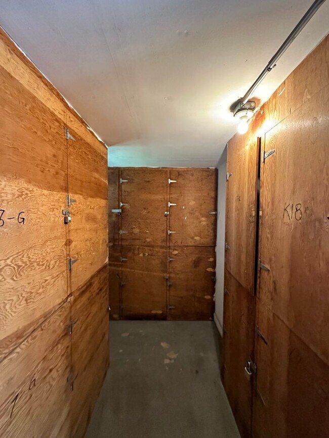 Building Photo - Renovated 2 Bed, 2 Bath Condo in Lakeside Community of Lake Maitland Terrace!!