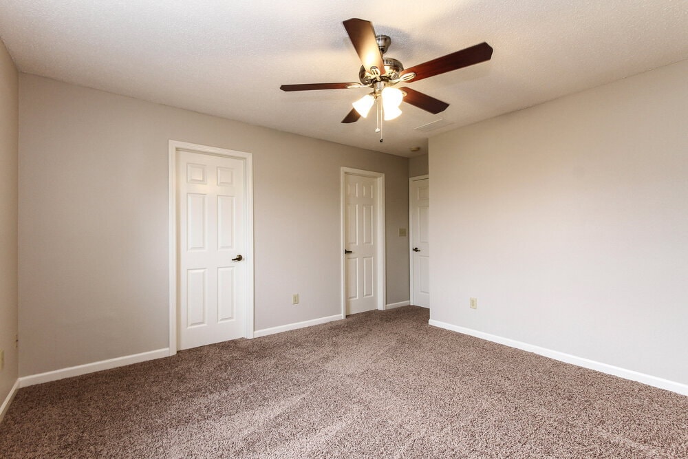 Building Photo - 47 W Flat Rock Dr
