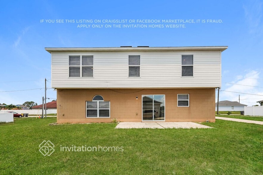 Building Photo - 1908 Sawfish Dr