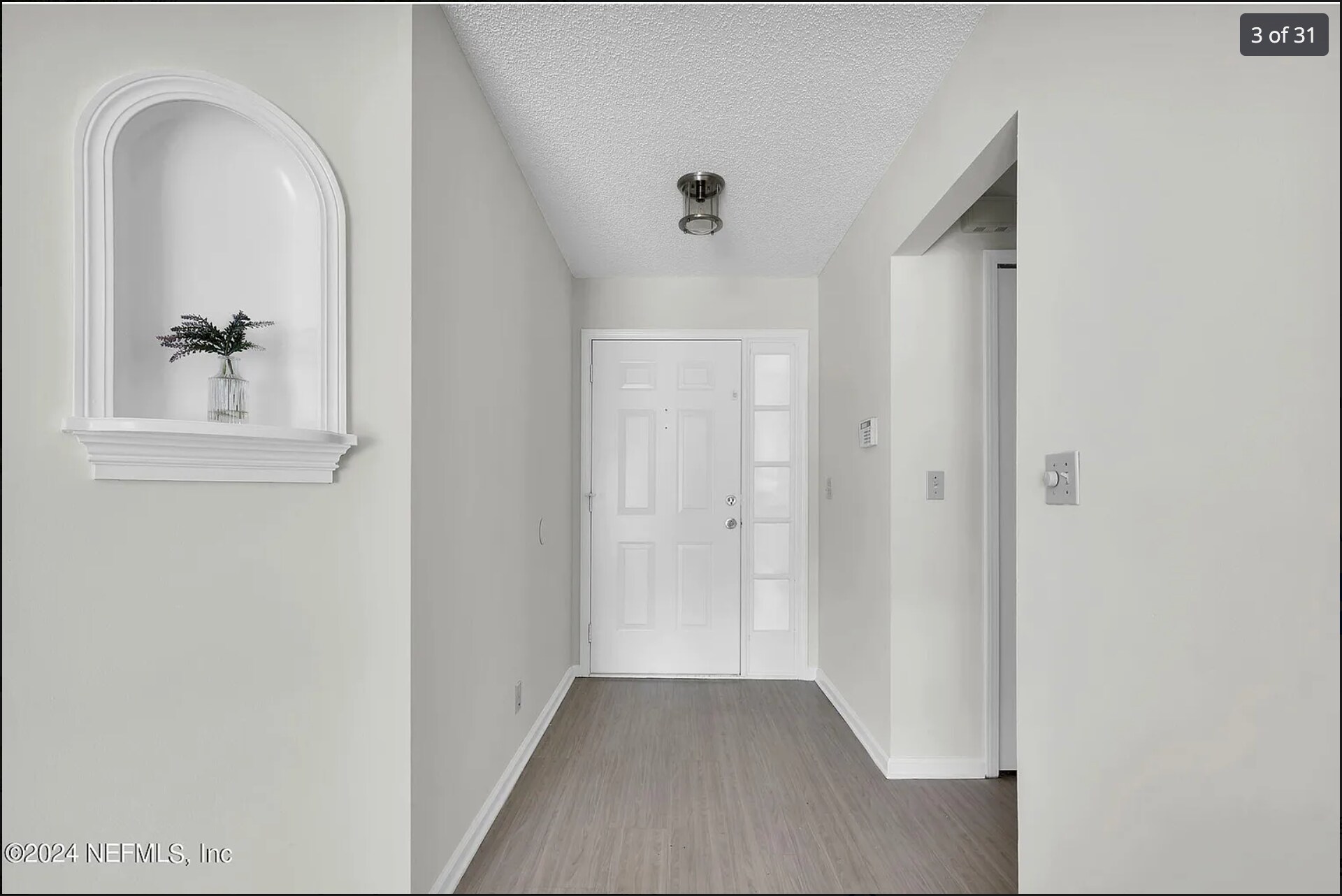 Building Photo - 13573 Lobo Ct