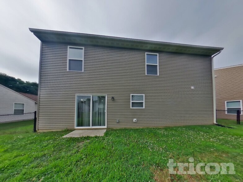 Building Photo - 2512 Calabash Dr