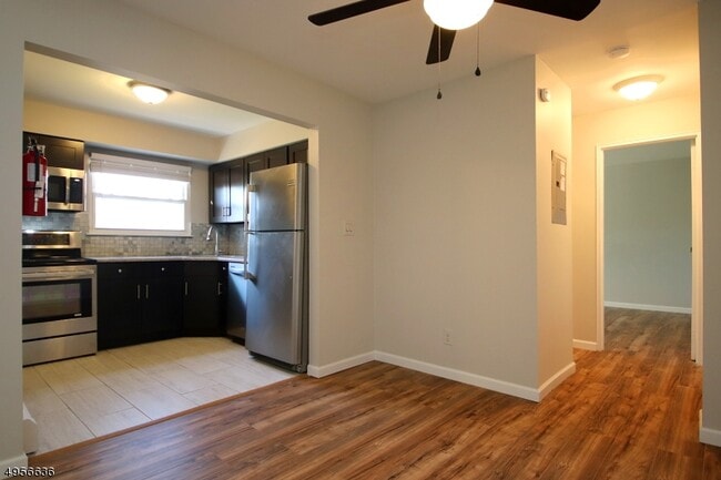 Building Photo - 515 Andria Ave