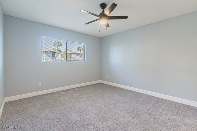 Building Photo - 5745 Foxlake Dr
