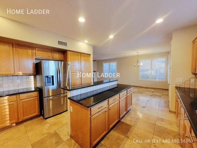 Building Photo - 4027 E Kirkland Rd