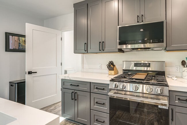 Building Photo - 3561 W Kiltie Loop
