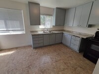 Building Photo - 6 W 1400 S