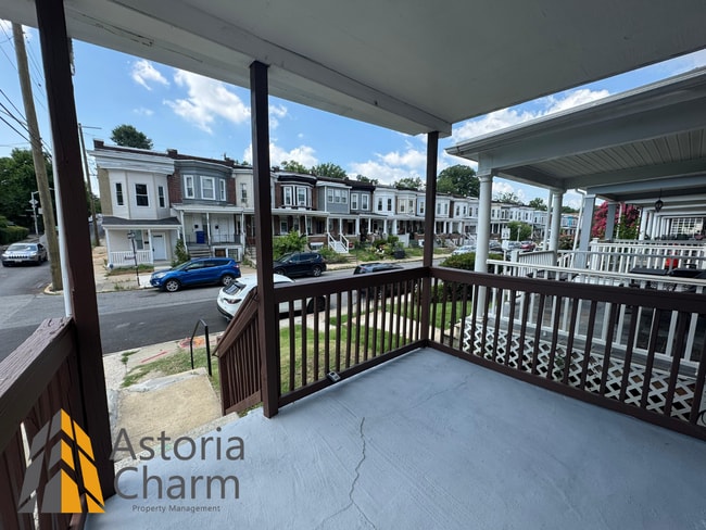 Building Photo - Move in by March 31st - Pick your move in incentive: A TV, 1 month free on a 13th month lease, or...