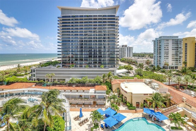 Building Photo - 5959 Collins Ave