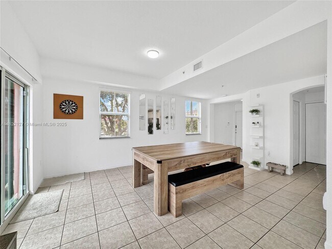 Building Photo - 11101 NW 83rd St