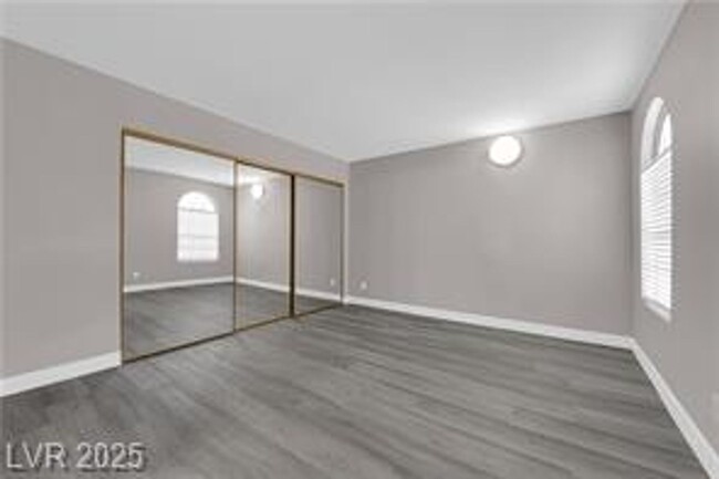 Building Photo - Completely renovated  3 bedroom downstairs...