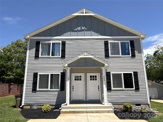 Primary Photo - 133 Openview Dr