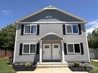 Building Photo - 133 Openview Dr