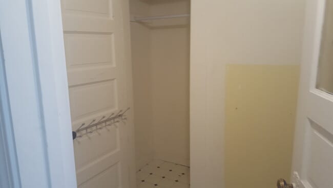Building Photo - Victorian one bedroom apartment in Noe Val...