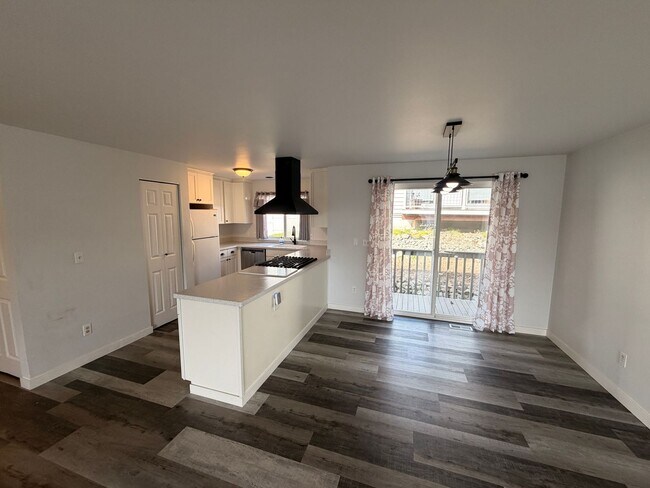 Building Photo - Burrows Court