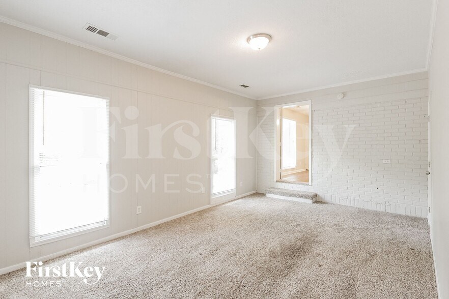 Building Photo - 5233 Maple Valley Rd SW