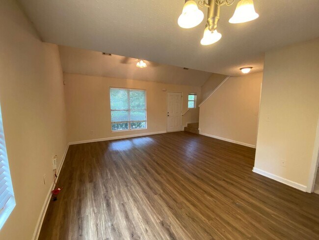 Building Photo - BRIDGEWATER HOME - PRE-LEASING FOR AUGUST 2026! 1/2 Off Deposit!