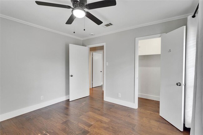 Building Photo - 10903 Mellow Ln