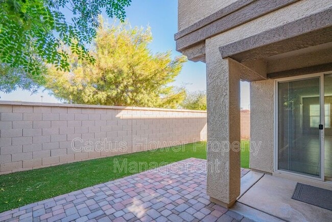 Building Photo - 533 N Ranger Trail