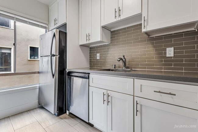 Building Photo - 80 Terra Vista Ave