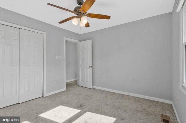 Building Photo - 8505 Jeffersonian Ct