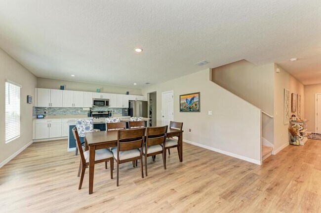 Building Photo - Beautiful Home For Rent In Crosswind Point!