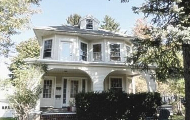 Primary Photo - 111 Russett Rd
