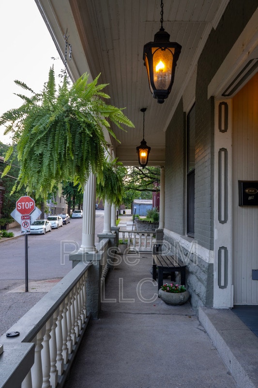 Building Photo - 530 Garrard St