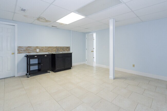 Building Photo - 5485 Forest Falls Dr