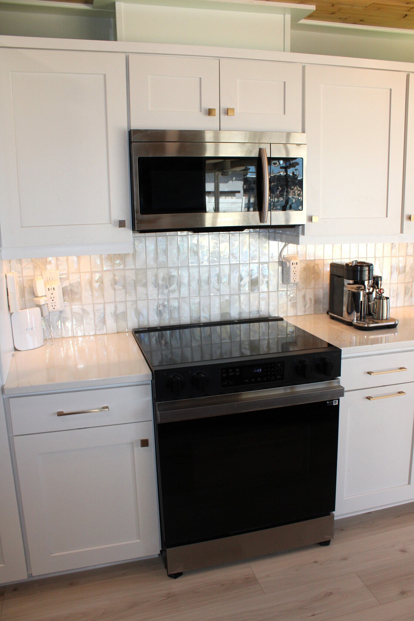 Building Photo - 229 Palm Is NW