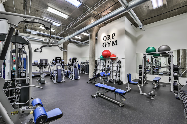 Gym - 758 N Larrabee St