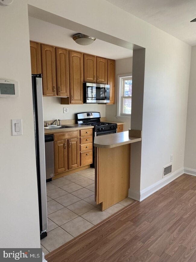 Building Photo - 1931 Penhall Rd