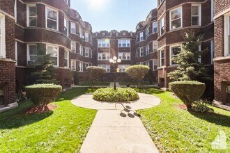 Building Photo - 1 bedroom in Chicago IL 60657