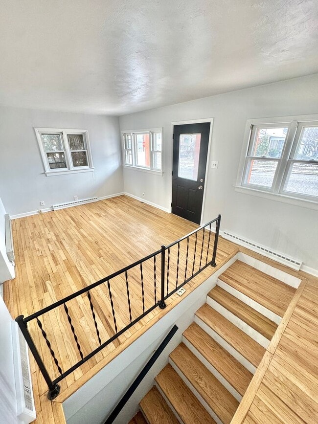 Building Photo - TWO BEDROOM Detached Home in Bethlehem Schools