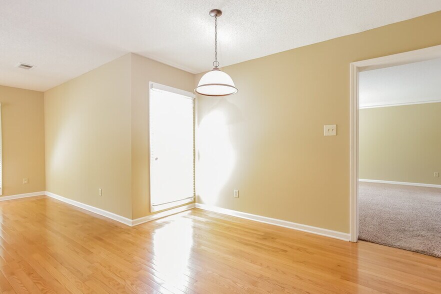 Building Photo - 300 N Ericson Rd