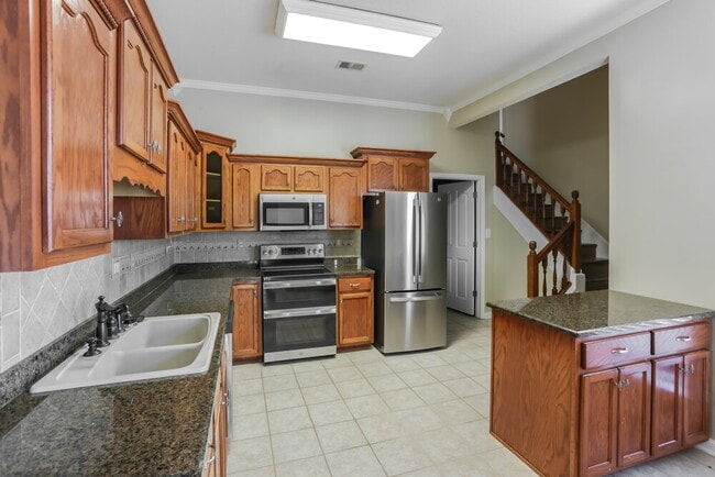Building Photo - 8036 New Castle Cove