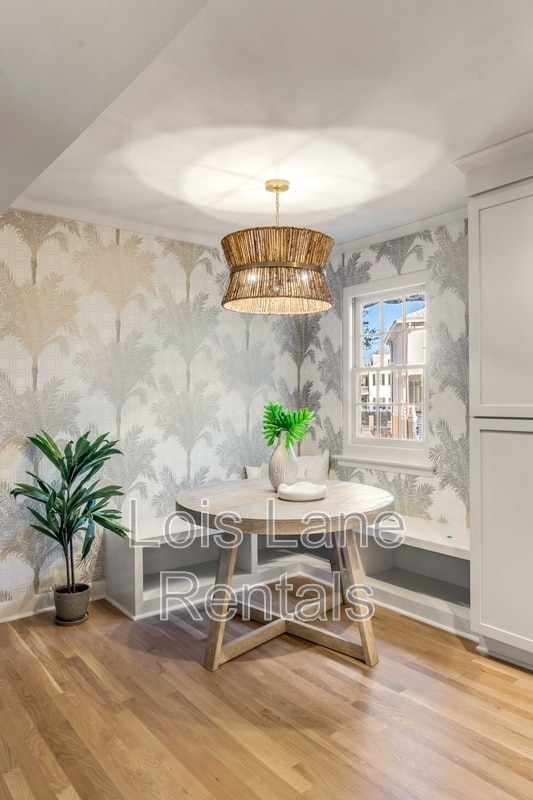 Building Photo - 7 Logan St