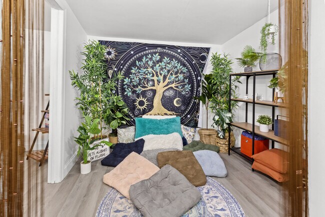 Building Photo - 2614 NW 8th St