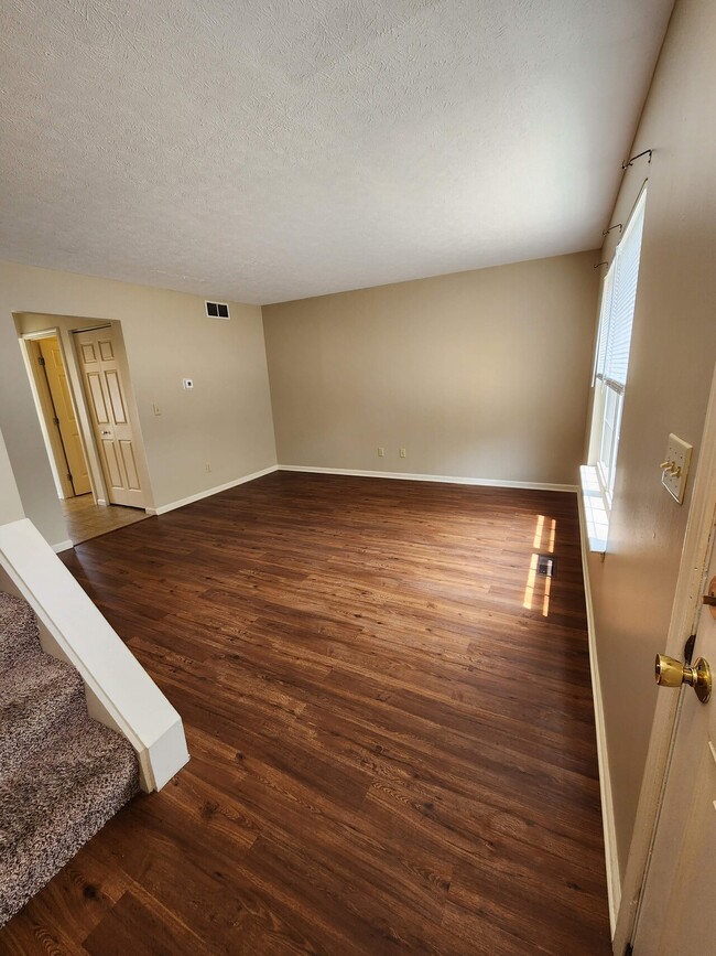 Building Photo - Applewood Townhomes - 28