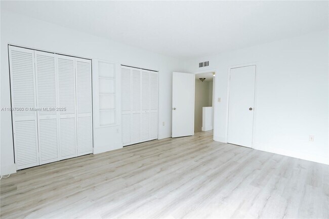 Building Photo - 3791 NW 78th Ave