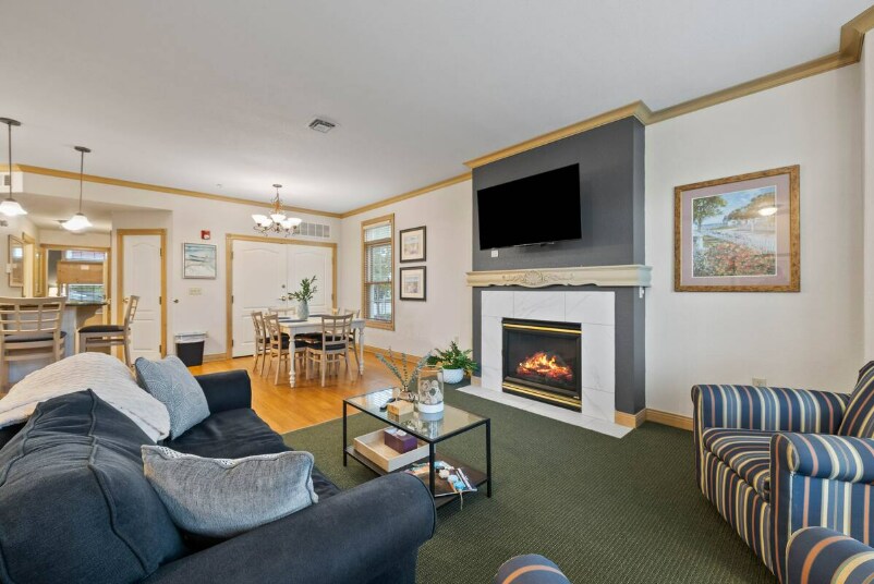 Building Photo - 418 Beachfront Dr
