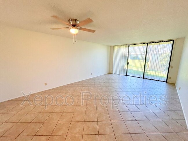 Building Photo - 46375 Ocotillo Dr