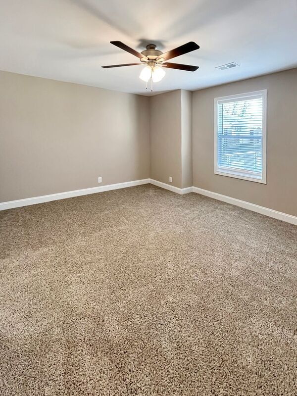 Building Photo - 3385 Polly Dr