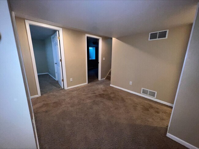 Building Photo - Coming Soon!!! Spacious 5 bedroom House Wi...