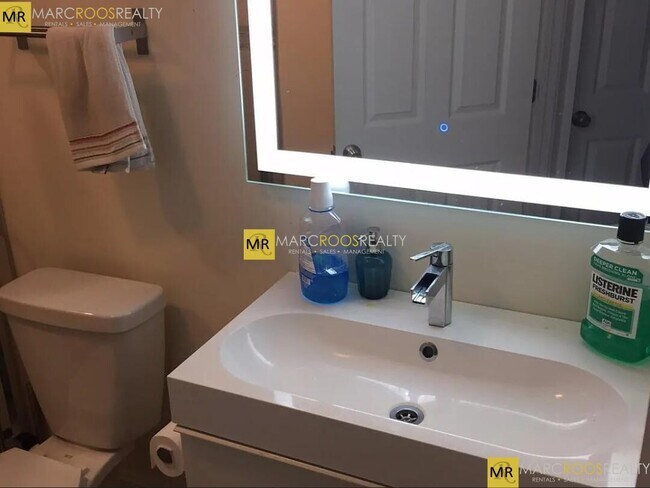 Building Photo - 273 Dorchester St