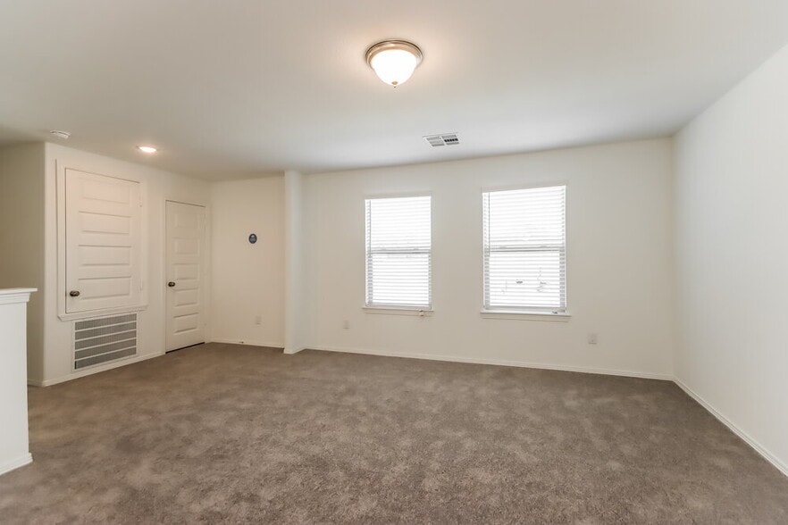 Building Photo - 20975 Endeavor St