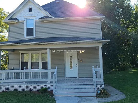 Building Photo - 532 Blaine Ave