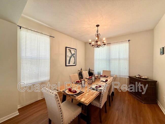 Building Photo - 11113 Avery Oaks Dr